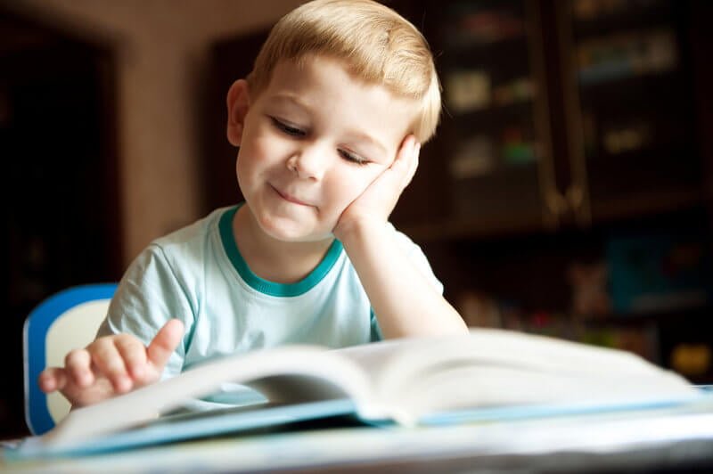 El niño y la importancia de leer